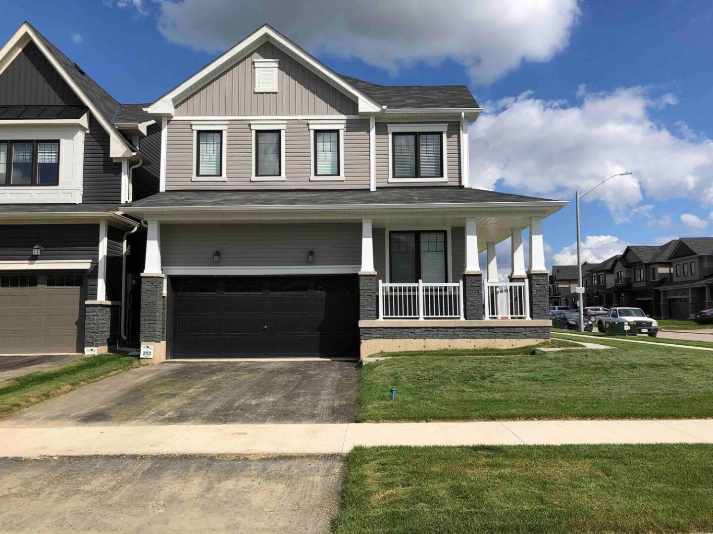 Large 5 Bedroom Newly Built Home Sleeps 12 Persons Thorold Εξωτερικό φωτογραφία