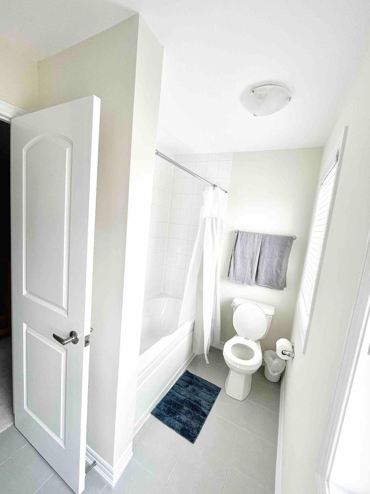 Large 5 Bedroom Newly Built Home Sleeps 12 Persons Thorold Εξωτερικό φωτογραφία